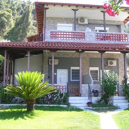 Villa Dallas วูร์วูรู ภายนอก รูปภาพ