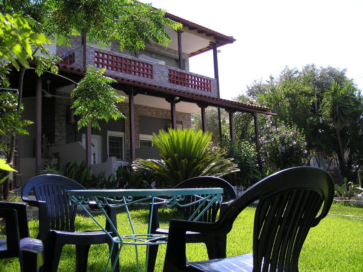 Villa Dallas วูร์วูรู ภายนอก รูปภาพ