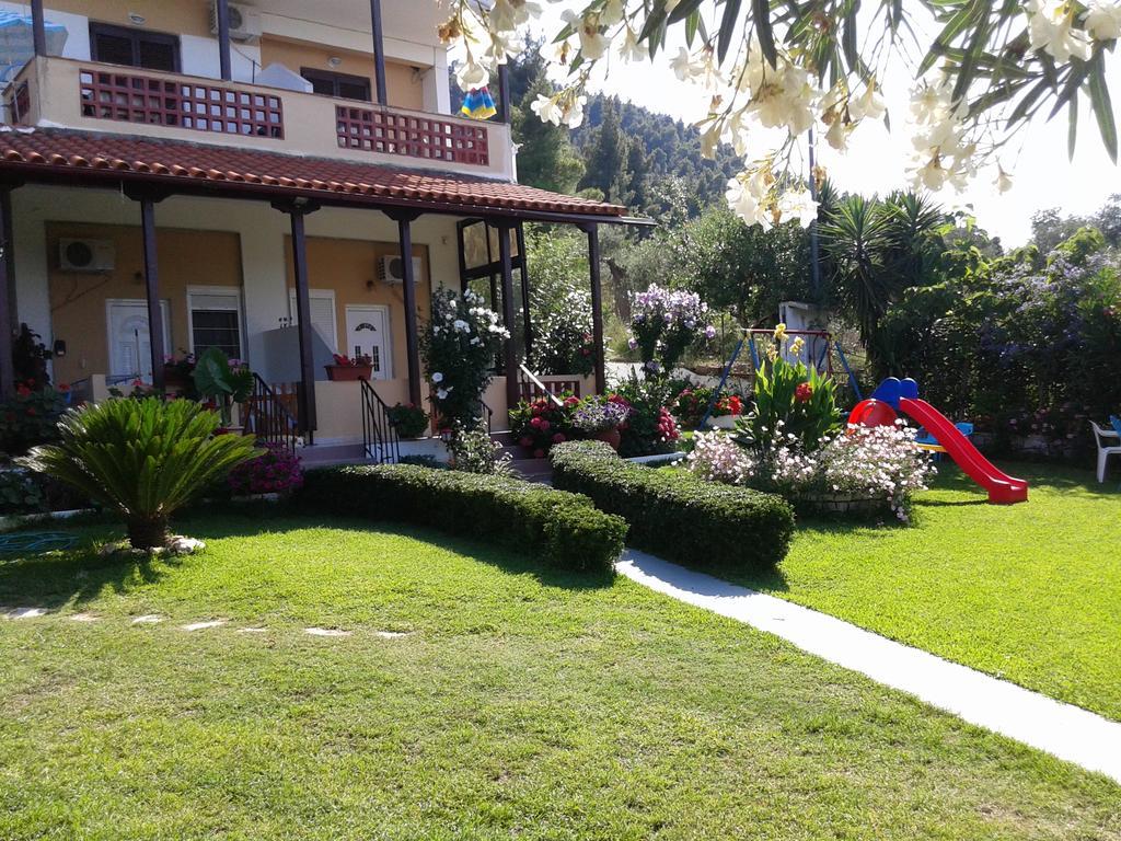 Villa Dallas วูร์วูรู ภายนอก รูปภาพ